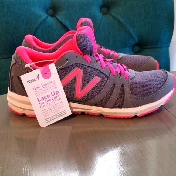 New Balance -Pink Breast Cancer Limited Edition  Athletic shoes Rare! Sz. 7 - Picture 1 of 7